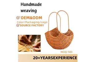 Hand-woven Rattan Wicker Round Flower Basket for Fresh Flower Packaging Hand-held Design Purely Handmade for Flower Shops