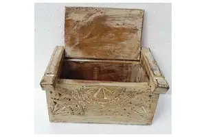 Vintage Design Antique Wooden Decorative Storage Box Model 1