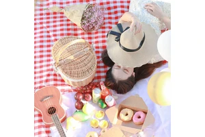 Rattan Basket with Liner Women Rivet Weave Straw Gift and Picnic Basket Natural Color Storage Baskets Daily Mess Storage