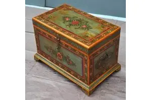Hand Painted Wooden Vintage Storage Chest with Floral Design Decorative Keepsake Box for Home Decor