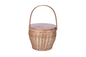 Custom Large Artificial Rattan Picnic Basket with Portable Lid Warm Wicker Storage Baskets for Storage and Portability