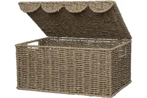 Wicker Basket with Scalloped Edge Lid, Water Hyacinth Basket with Built-in Handles, Handwoven Wicker Box for Living Room