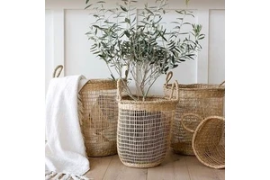 Vietnam Handicraft Natural Seagrass Rattan Straw Eco-Friendly Folding Storage Laundry Basket Handles Liner Fiber Braided Plant