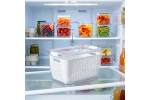 Clear Fridge Organizer Containers with Airtight Lids Stackable Plastic Storage Jars for Snacks and Leftovers Preservation