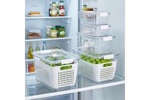 Large PET Fruit Storage Bin for Refrigerator with Colander Basket Transparent Vegetable Fresh Keeper for Healthy Kitchen