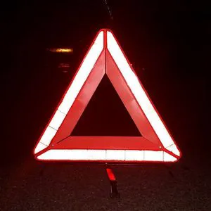 SKY-TOUCH TRADING FZE Foldable ABS Reflective Warning Triangle Portable Safety for Roadside Breakdowns Convenient Storage