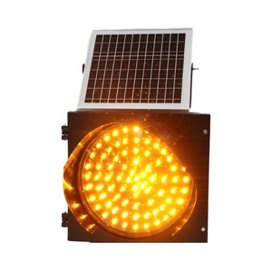 Factory Direct Sales 300mm Solar-Powered LED Yellow Flashing Warning Lights Lane Marking Traffic Light 15-25 Year Lifespan 24/7