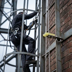 Anti-aging Complete Vertical Ladder Lifeline Kit Safety Fall Protection for New Building Ladder Construction