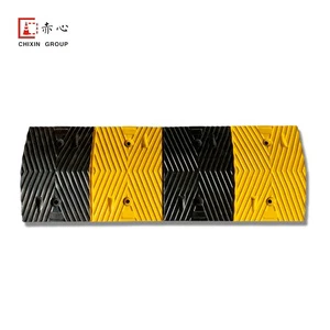 CHIXIN CC-B01 Durable Recycled Rubber Speed Bump for Highway/Concrete Surface 15-25mph Traffic 50mm Height Yellow and Black