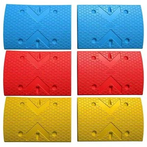 Synthetic Outdoor Car Speed Bump Red Blue Yellow Rubber Roadway for Use