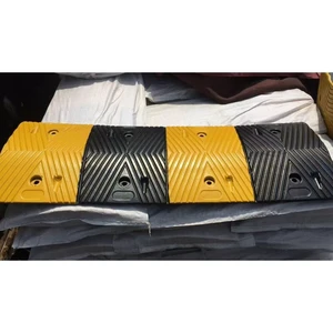 Reflective Rubber Highway Speed Bump Traffic Safety Roads Speed Bumps