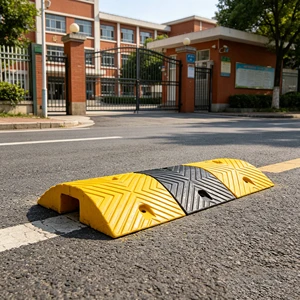 Heavy Duty Rubber Speed Bump Reinforced Speed Reducer for Trucks & Heavy Vehicles