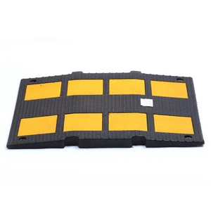 DINGTIAN Portable Traffic Driveway Road Rubber Speed Bump Black & Yellow 20 Tons Load Capacity Flexible