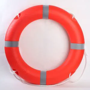 PE Integral Molding Life Buoy One Piece Seamless Life Ring Anti Crack Aging Resistant for Long Term Outdoor Placement