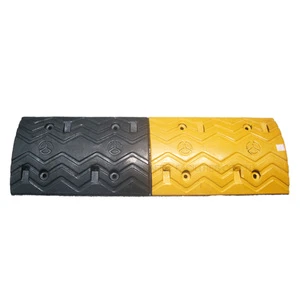 Durable Parking Lot Rugged and Beautiful Wavy Reflective Rubber Reducer Rubber Speed Bump