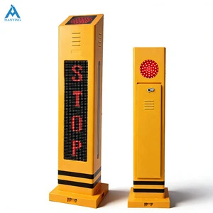 Traffic Safety Smart Crosswalk Alert Beacon Intelligent Voice Prompt IP54 Waterproof 10-30m Detection Display Screen Mobile App