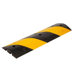 Chixin Durable Road Safety Speed Hump Rubber Speed Bump