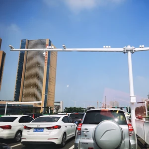 Customized Outdoor Waterproof Steel Square Smart Traffic Signal Light Pole with Remote Monitoring Hot Dip Galvanized