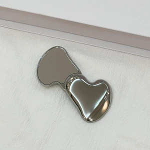 Custom Heart Shape Irregular Metal Foldable Mirror Portable Zinc Alloy Design Crafts Small Mirror Promotion Gift For Modern