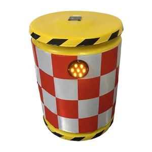 Solar LED Anti-Collision Bucket Traffic Warning Product with Reflective Glass Fibre Reinforced Plastic Solar Powered