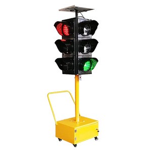 Portable Solar-Powered Yellow LED Traffic Signal Light Fast Recharge IP66 Waterproof Housing 5-Year Warranty for Road Safety