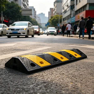 All Weather Rubber Speed Bump Modular Splicing Style Reflective Yellow Black Traffic Safety Product From Chinese Factory