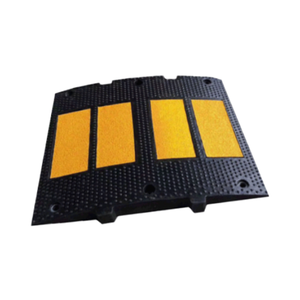 Speed Hump Rubber Traffic Road Safety Breaker Bump Pressure-Resistant Yellow Black Color Speed Bumps