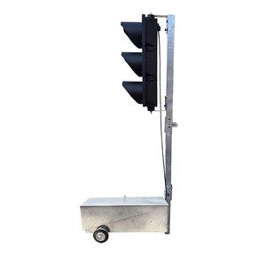 Portable Foldable LED Traffic Light with Battery Power for Temporary Roadway Traffic Management