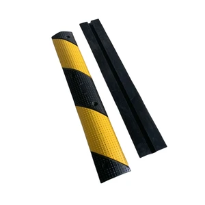 Yellow and Black Rubber Speed Hump for Sale Rubber Road Hump for Traffic Safety