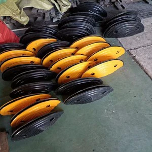 Natural Rubber + Carbon Black Speed Bump 150x350x50mm Compression Resistant 15-25mph for Highway Rural Roads Fixed Installation