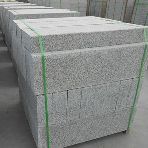 Modern Outdoor Natural Roadside Stone Granite Light Gray Right Angle Curb Paving Stone Durable Eco-Friendly Hotel Use