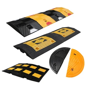 High Visibility Traffic Security Rubber Road Driveway Speed Bumps Reflective Rubber Speed Breaker Driveway Speed Bump