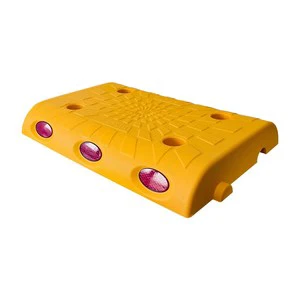 Premium Quality Classical Ileri Trafik ILT50250Y Yellow Speed Bump 33x25x5 cm 1.5kg Traffic Safety Product Made of PPC