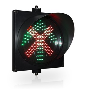 Wholesale 300mm Red Cross Green Arrow 2 in 1 Traffic Signal Light for Driveway