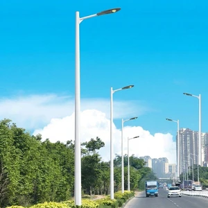 Uniqcoo 6m 9m 12m 20ft 25ft 30ft Octagonal Steel Hot Dip Galvanized Powder-Coated Road Street Light Poles 200km/h Wind 10-Year