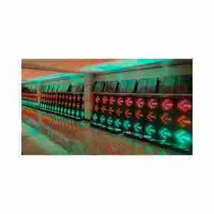 China Wholesale Traffic Signal Lights Traffic Road Light Pole