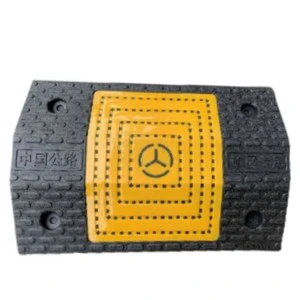 Manufacturer Supplier Strict Qc Control High-Quality Nighttime Warning Yellow Inlay Rubber and Plastic Speed Bumps