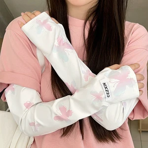 Fashion Trendy Ice Silk Sleeves Butterfly Print Sunscreen Sleeves Anti UV Summer Driving Sun Protective Sleeves for Women