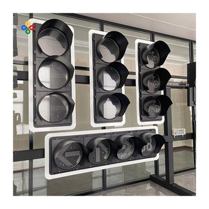Red Yellow Green LED Safety Solar Traffic Control Signal Light