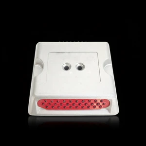 Pedestrian Synchronized Traffic Lights High-Intensity Prismatic Reflective Road Studs 300m Visibility Aluminum Material