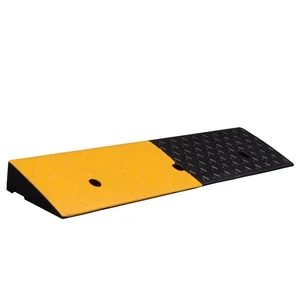 Rubber Road Curb Slope Step Pad Home Car Ramp Climbing Speed Bump With Safety Function For Roadway Application