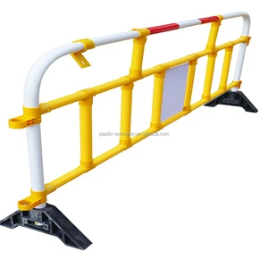 Traffic Safety Durable Portable Plastic Road Barrier Engineer Grade Reflective EN ISO14001 Certified M65 Impact Rated 36in