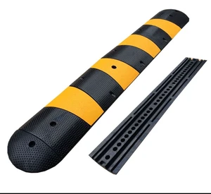 Rubber Speed Bumps High Quality Hot Products Factory Direct Supply Road Safety