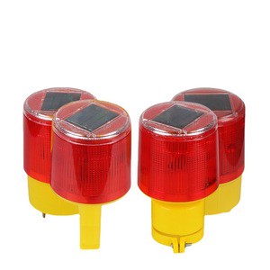 Solar LED Traffic Signal Light Night Strobe Construction Road Light Plastic Safety Cone for Roadblock Bursting Traffic Warning