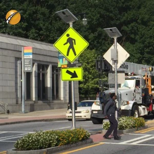 Custom IP65 Waterproof Directional Arrow Solar Traffic Safety Sign Board Reflective Aluminium for Roadway Use