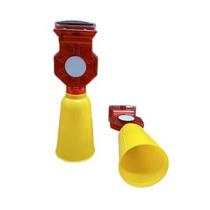 Solar Led Flashing High Visible Roadway Safety Traffic Cone Light with PC Material