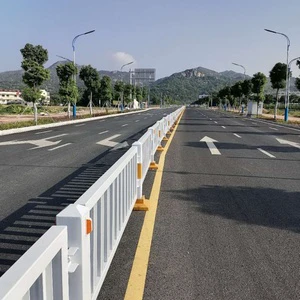 Fast Shipping Traffic Safety Barrier with Customized Size and Impact Resistant for Construction Zone