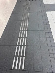Natural Grey Granite Kerbstone Road Edge Stone Curbs High Compressive Strength Durable Polished Surface Modern Graphic Road