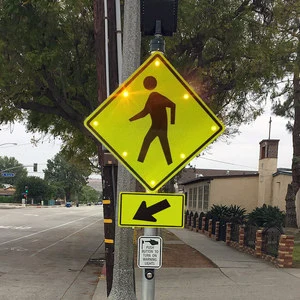 Oem Odm Solar Powered Led Flashing Pedestrian Crossing Slow Down Traffic Fluorescent Yellow-Green Film Street Warning Sign