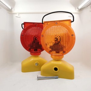 Solar LED Traffic Safety Warning Lamp with IP54 Protection Rechargeable & Battery Operated for Urban Roads Construction Zones